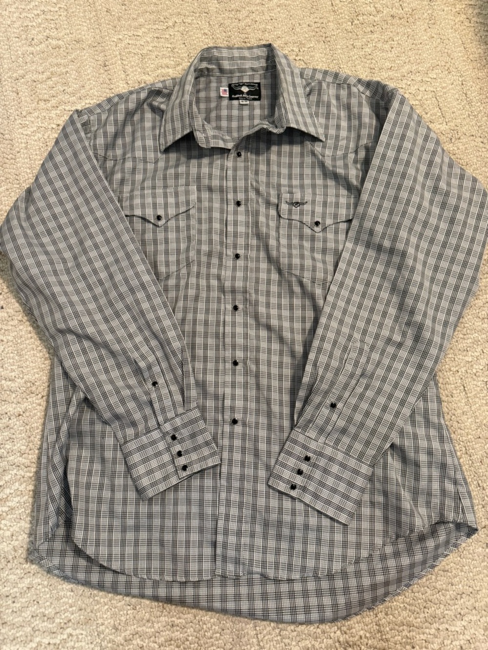 Men's Gray Plaid Long-Sleeve Button-Down Shirt - Untitled Brand